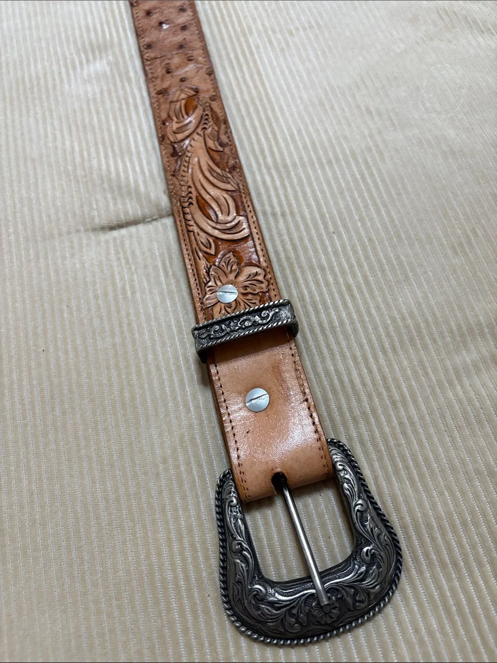 Hand-Tooled Brown Leather Men's Belt with Floral Pattern
